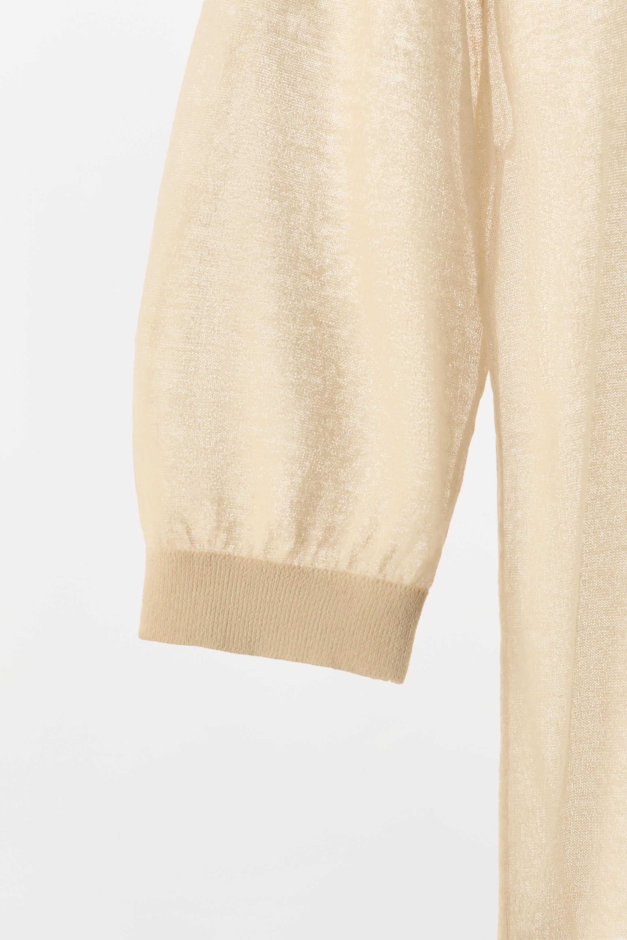 FINE GAUGE KNIT TOP